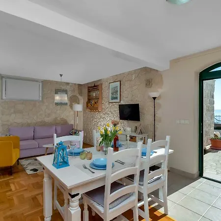 Villa Ana Podgora (Split-Dalmatia)