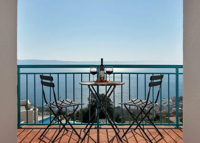 Ana * Podgora (Split-Dalmatia)