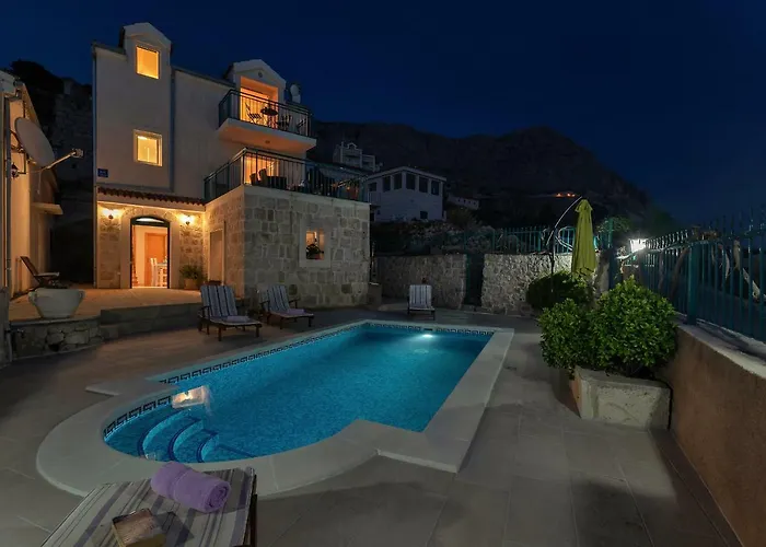 Vila Ana Podgora (Split-Dalmatia)